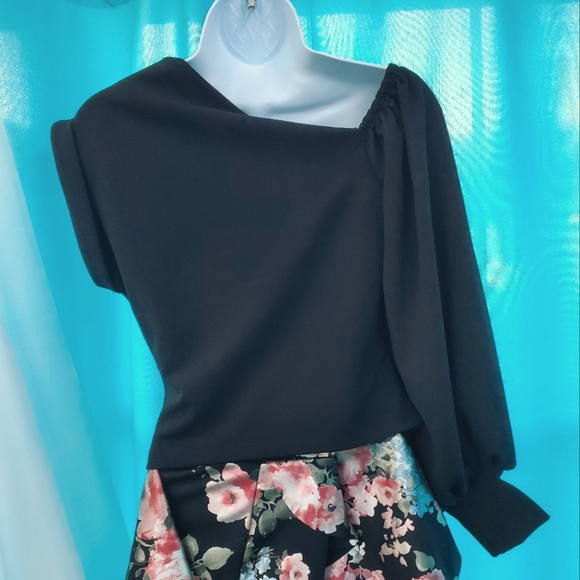 Petite Black Open Shoulder Top - Picture 3 of 6